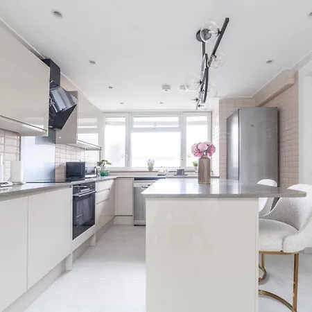 Excellent 3-Bed Flat In Elephant & Castle London Exterior photo
